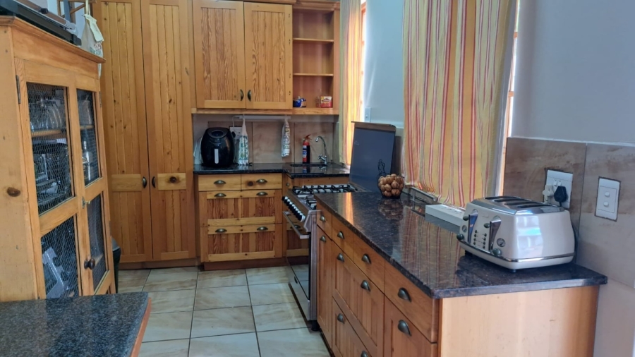 4 Bedroom Property for Sale in Caledon Western Cape